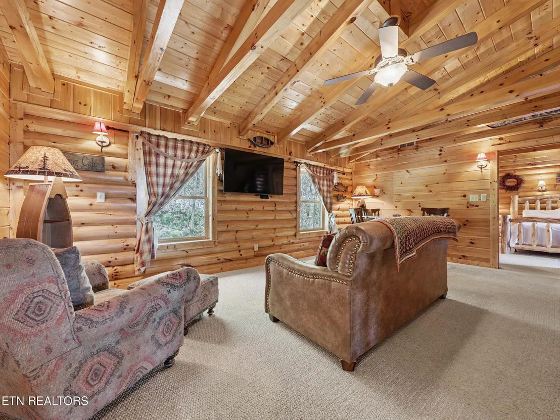 Photo of 2414 Walnut Cove Way Way