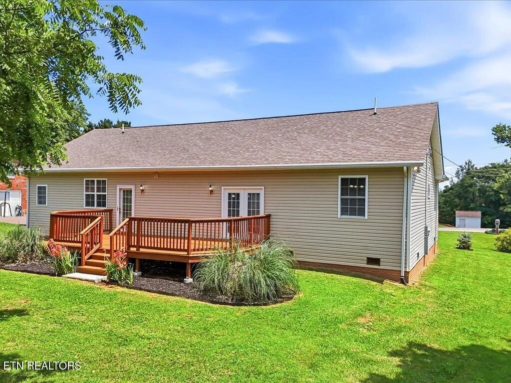 Photo of 985 Claudette Drive