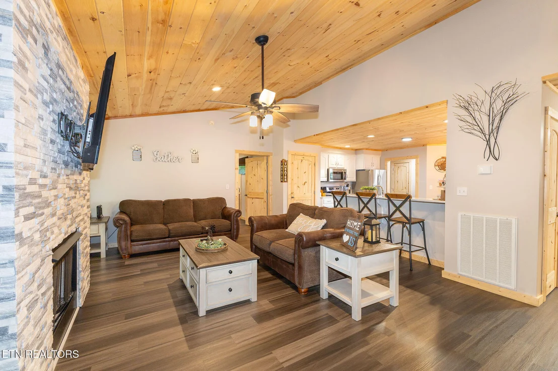 Photo of 3307 Valley High Rd