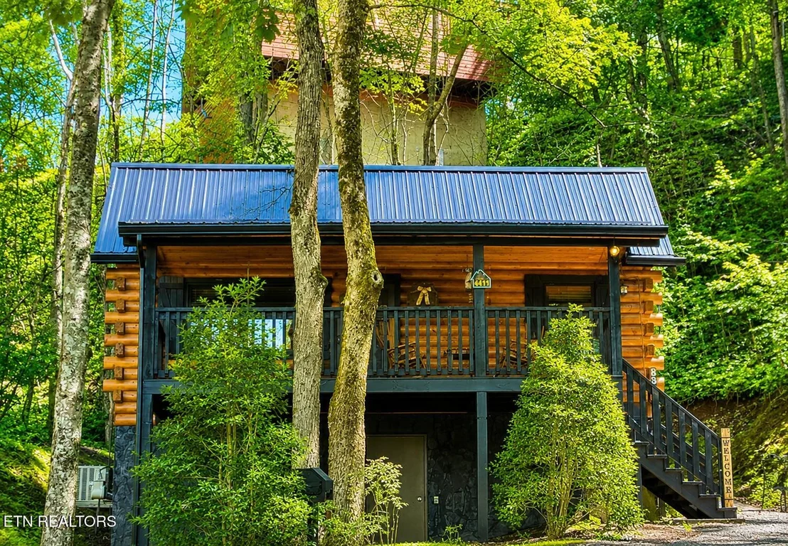 Photo of 831 Bear Run Way