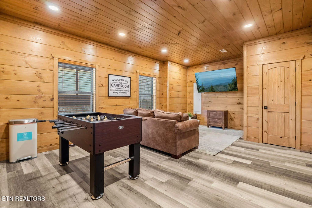 Photo of 2832 Sequoia Rd