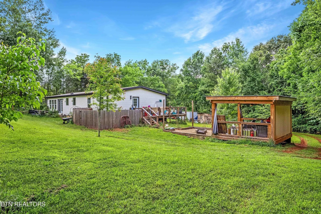 Photo of 516 Knob Rd