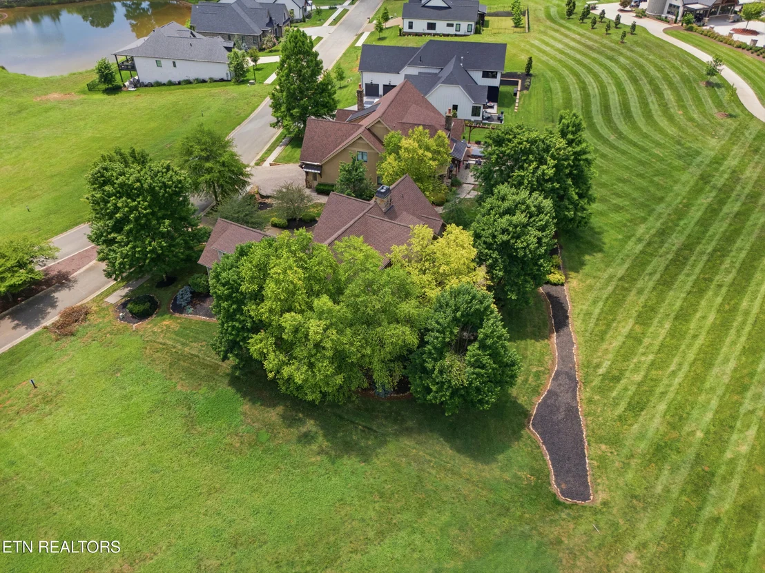 Photo of 593 Old Barn Lane