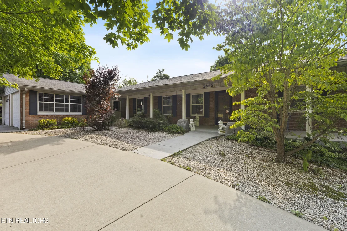 Photo of 2645 Mountain View Drive