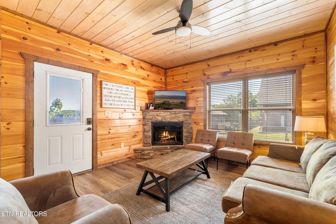 Photo of 851 Osprey Way