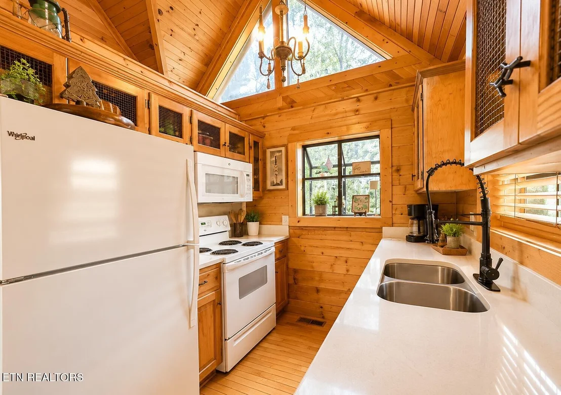 Photo of 831 Bear Run Way