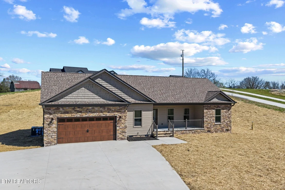 Photo of 380 Hillvale Road