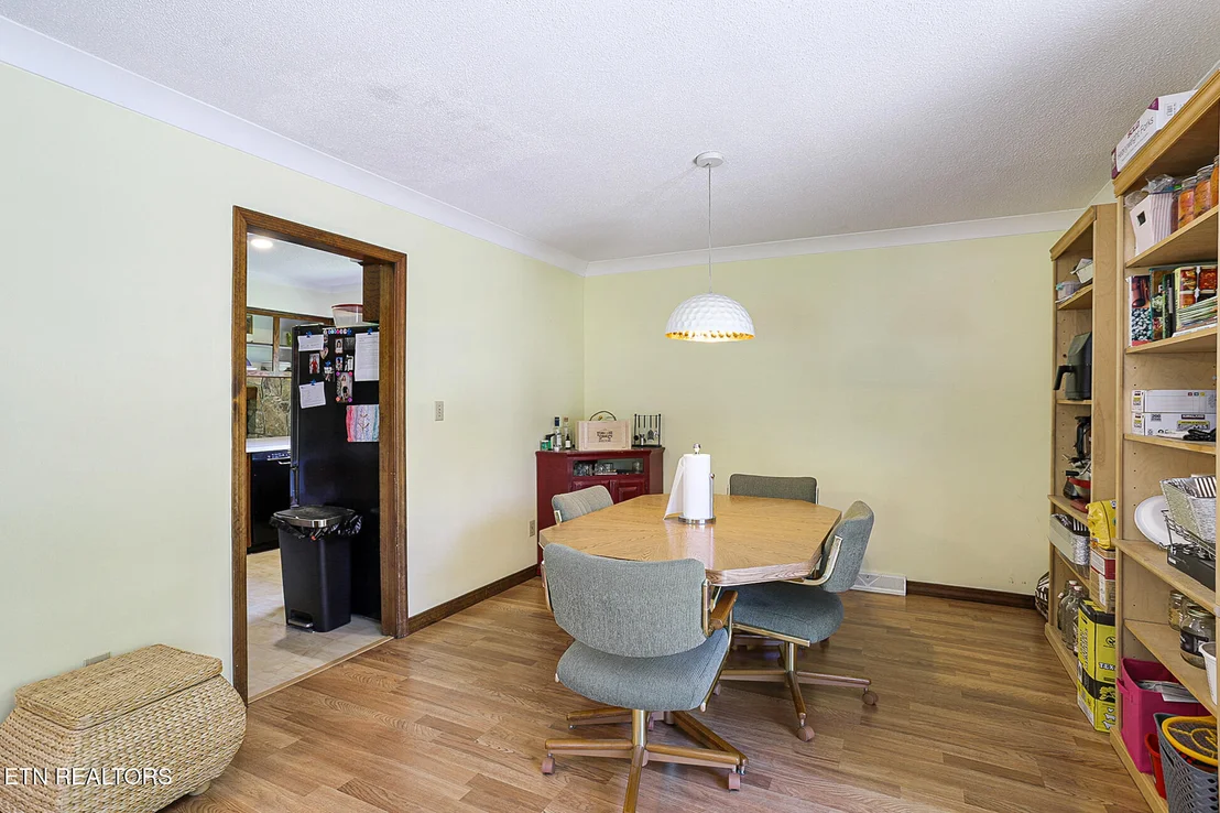 Photo of 146 Vanderview Drive