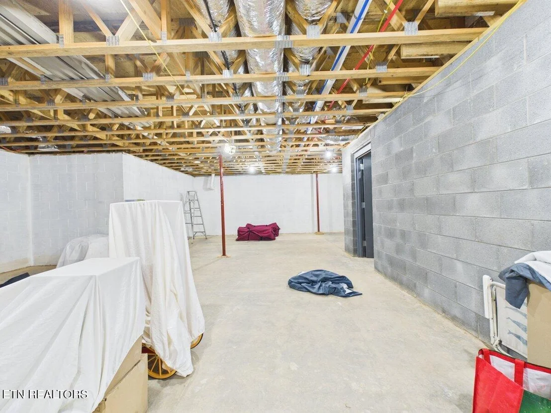 Photo of 317 Oak Grove Rd