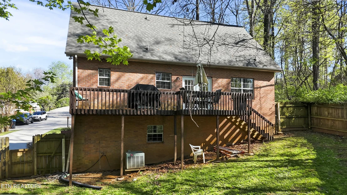Photo of 1065 Briar Court