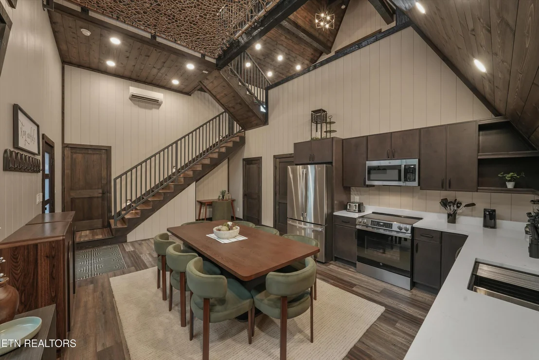 Photo of 615 Longbow Way