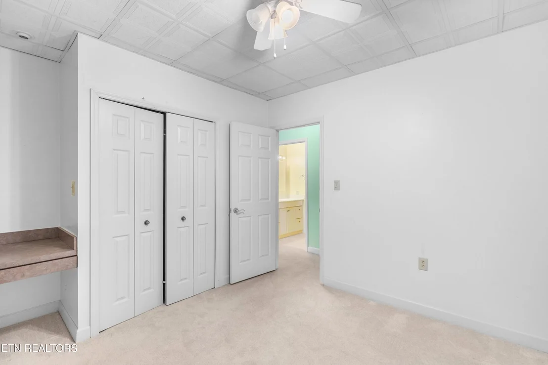 Photo of 1401 Brookfield Drive