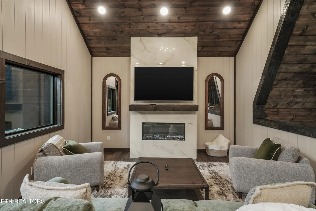 Photo of 615 Longbow Way