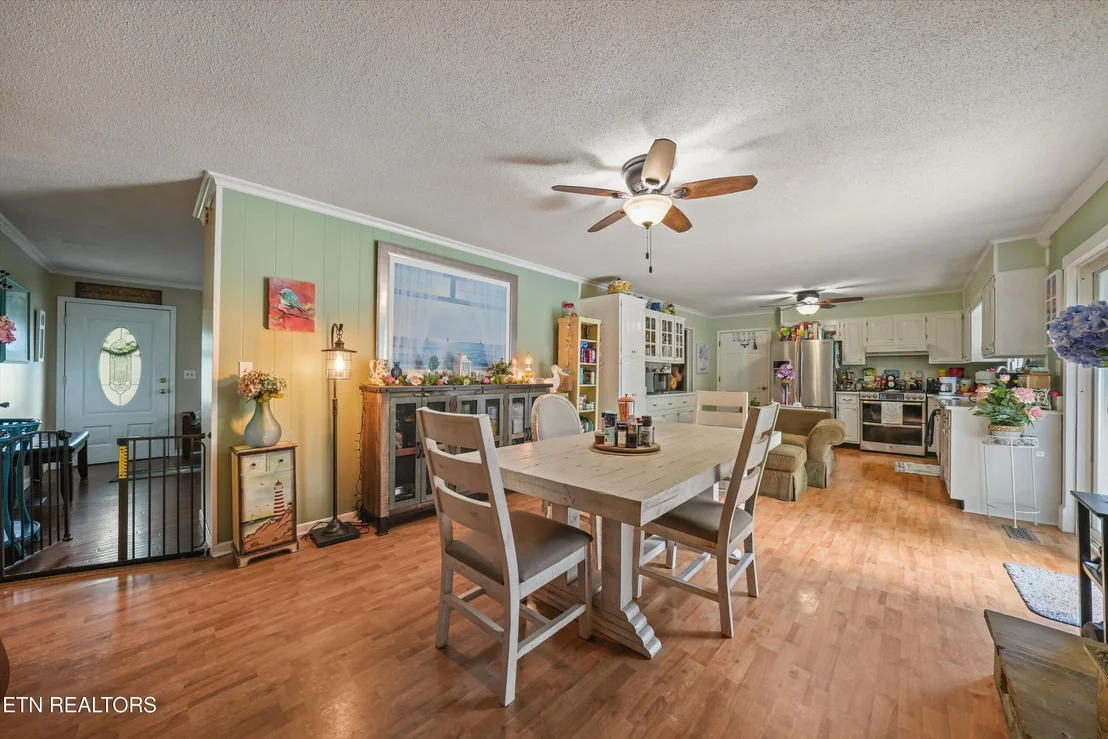 Photo of 1335 Beechview Drive