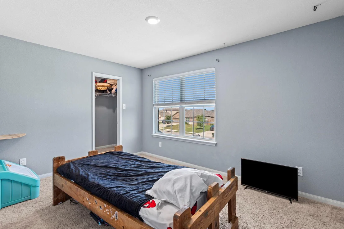 Photo of 1698 Violet LN