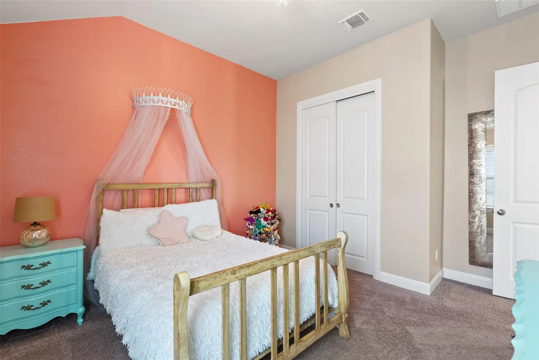 Photo of 396 Gunnison WAY