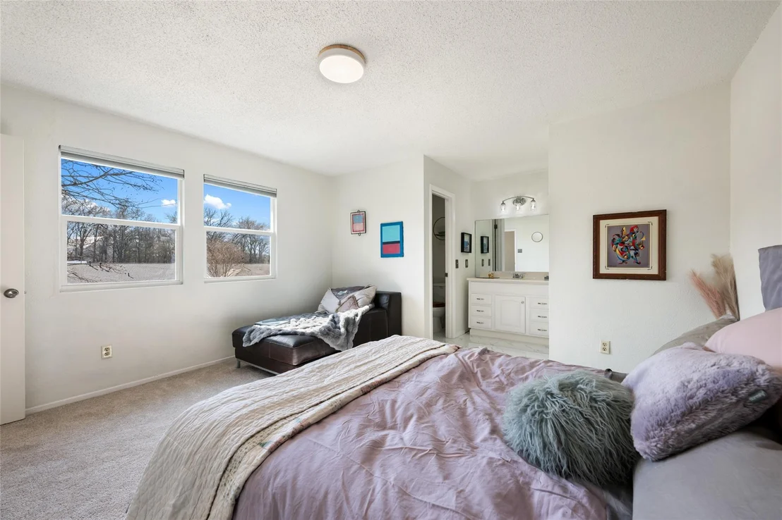 Photo of 5100 Lambs LN