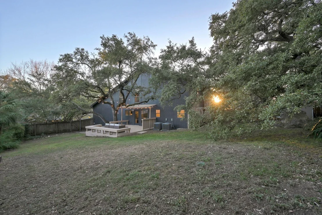 Photo of 2411 Lost Creek BLVD