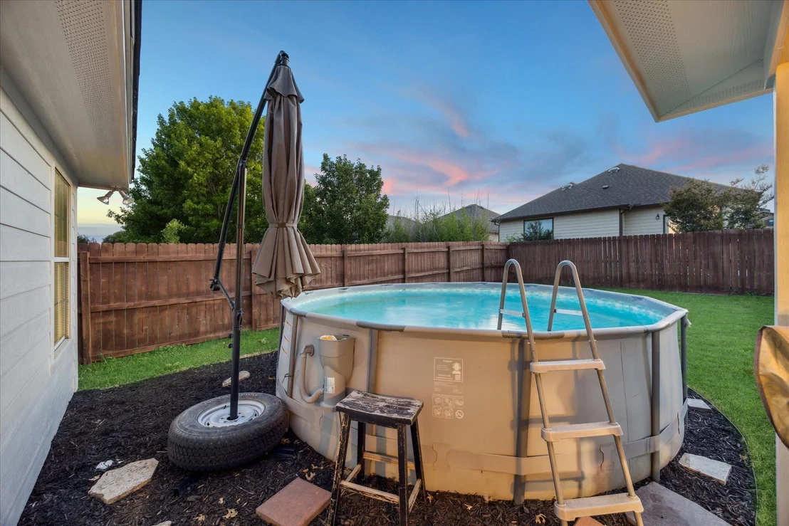 Photo of 1220 Redstone DR