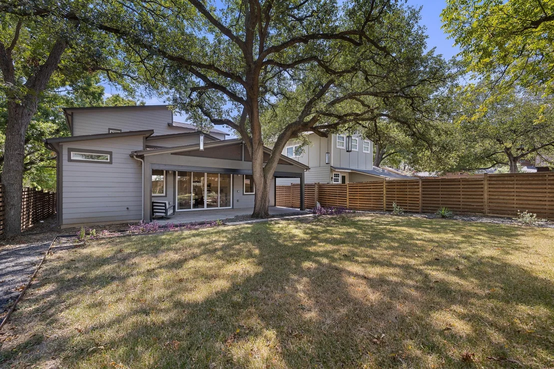 Photo of 1208 Kinney Ave