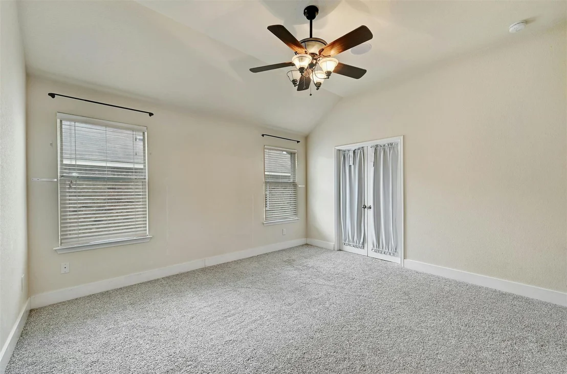 Photo of 1301 Rainbow Parke DR