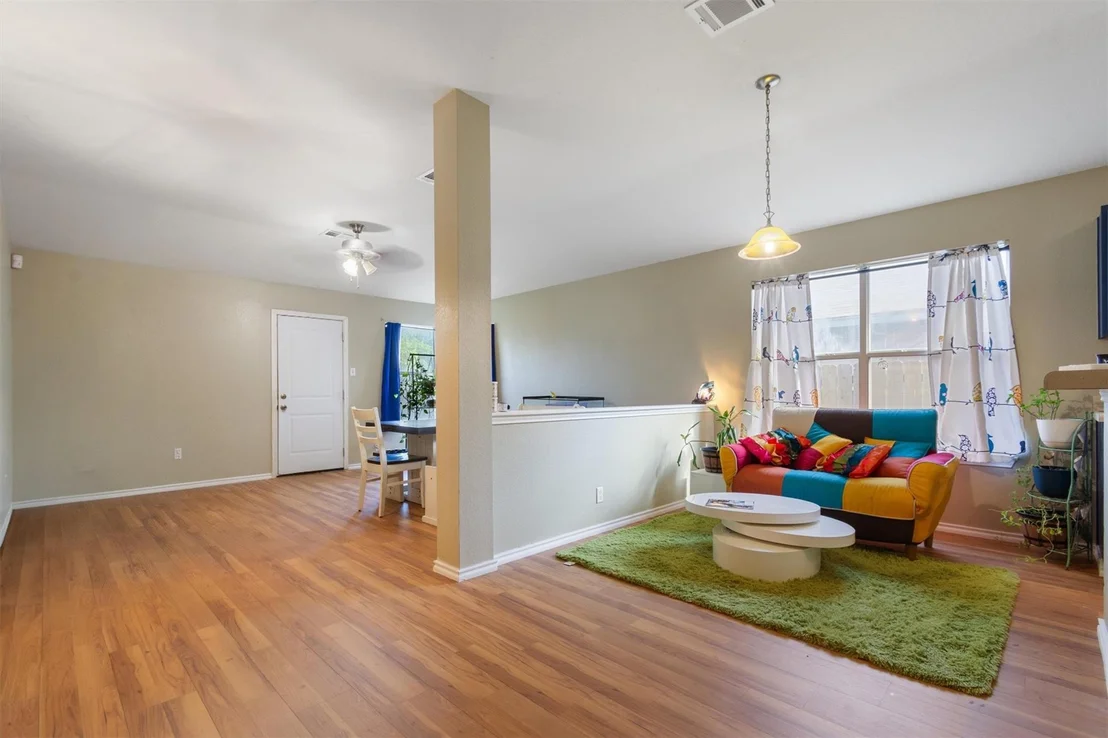Photo of 4101 Louise Lee DR