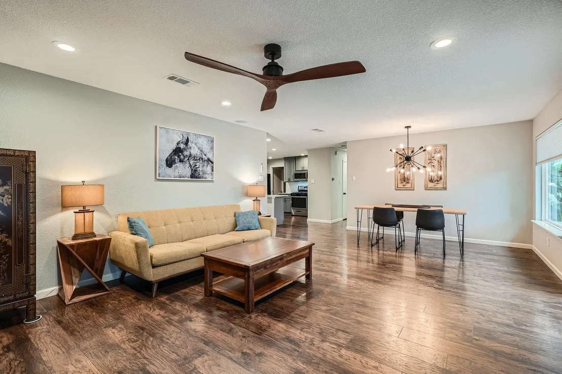 Photo of 2705 Dupoint CV