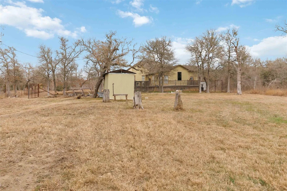 Photo of 323 Cedar LN