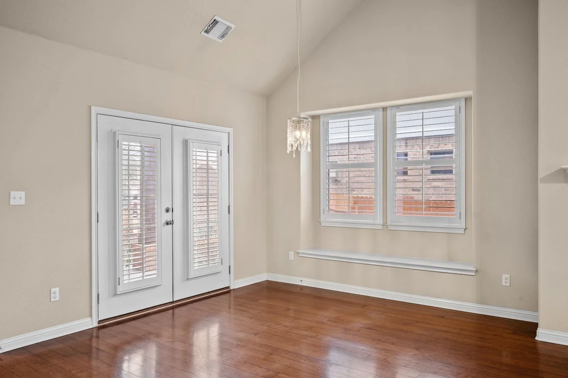 Photo of 3336 Pine Needle CIR