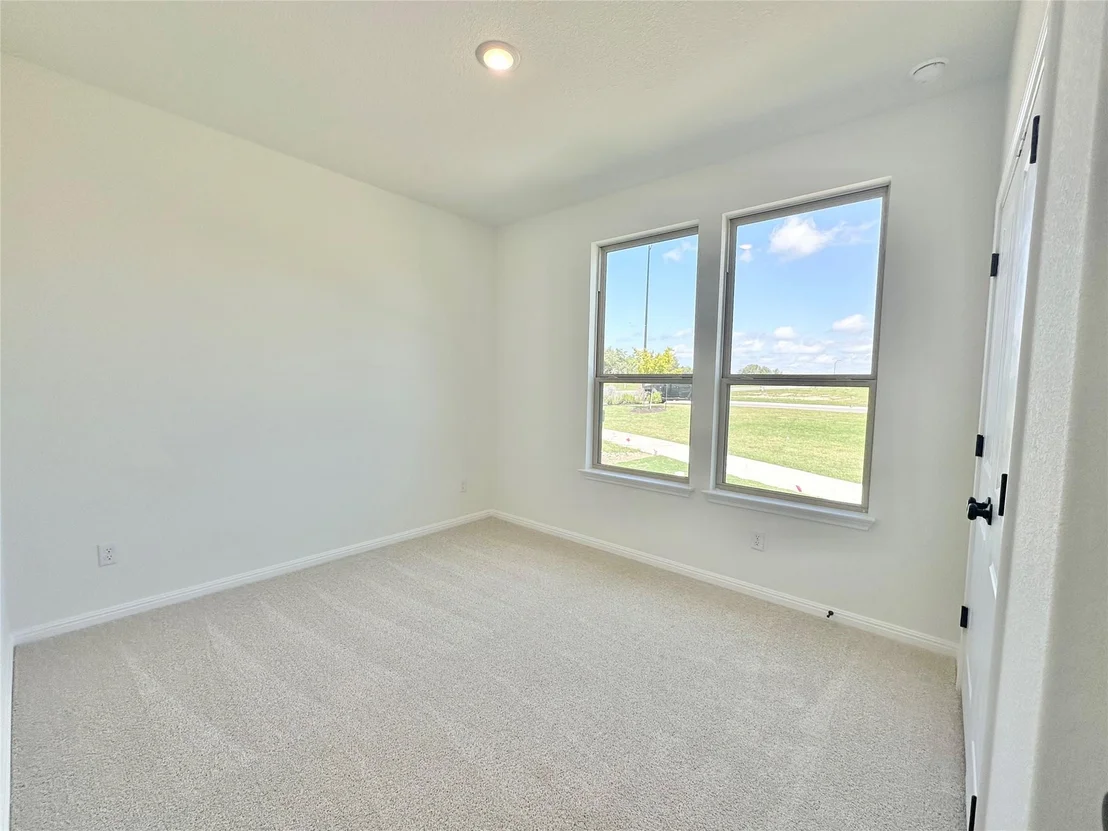 Photo of 209 Greeneyes WAY