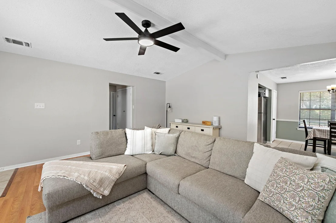 Photo of 2621 Phyllis DR