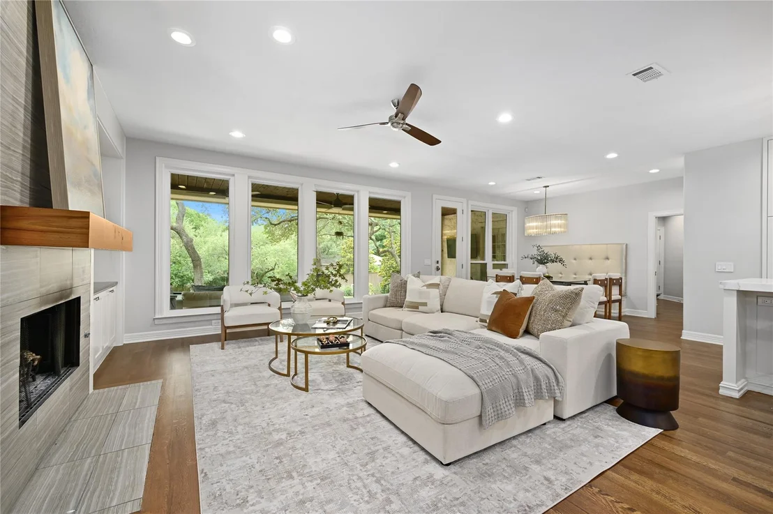 Photo of 2704 Regents PARK