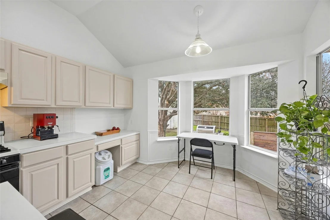 Photo of 610 Sabine CIR