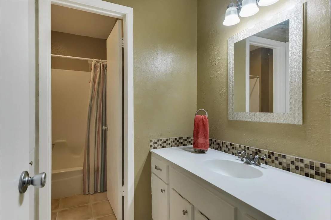 Photo of 205 Woodmont DR