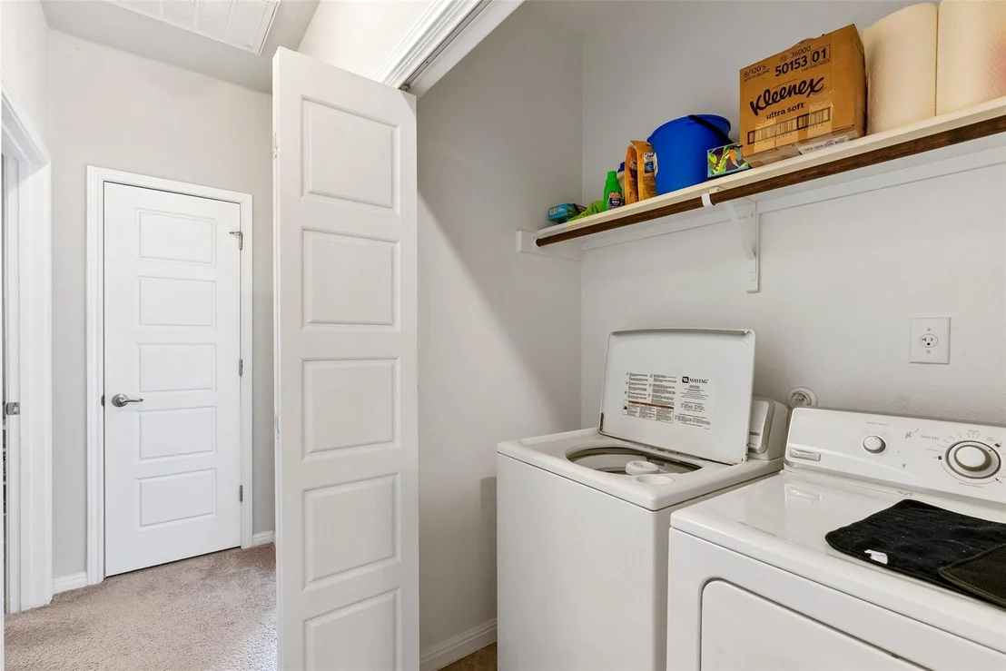 Photo of 557 Twisted Oaks LN