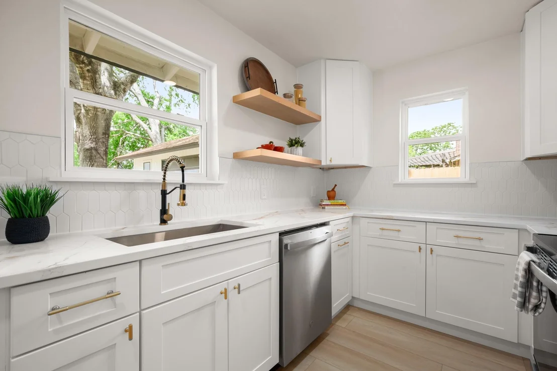 Photo of 1404 Robb LN