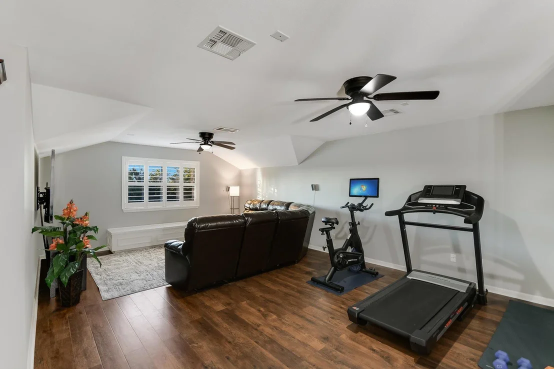 Photo of 300 Wesley Ridge DR