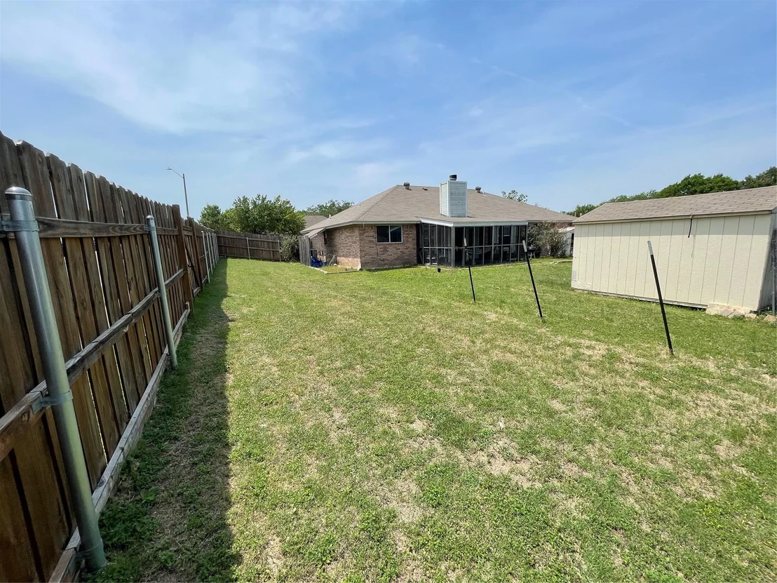 Photo of 907 Vernon DR