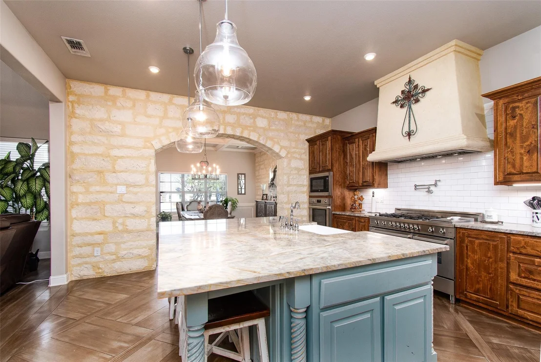 Photo of 1011 Ferguson Mill RD