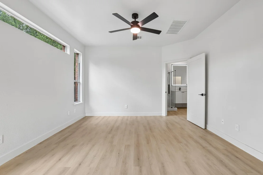 Photo of 12717 Lee Park LN