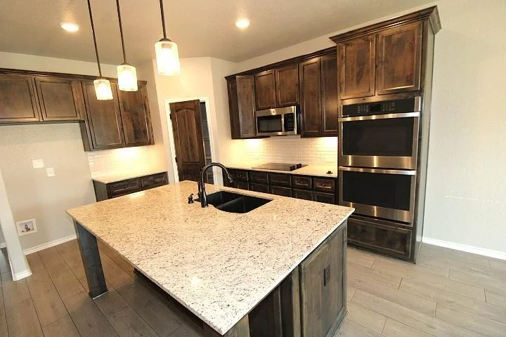 Photo of 5206 La Terraza LN