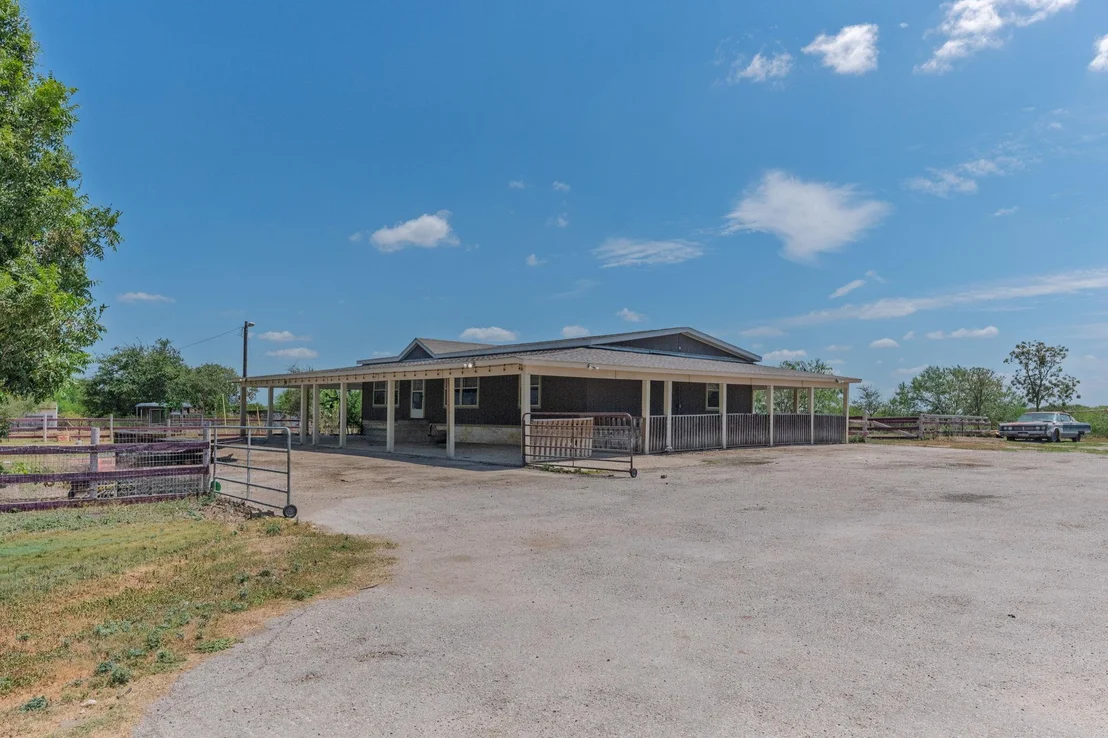 Photo of 1781 Long RD