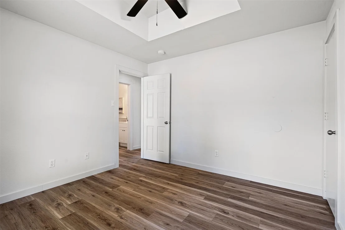 Photo of 419 Bentwood DR