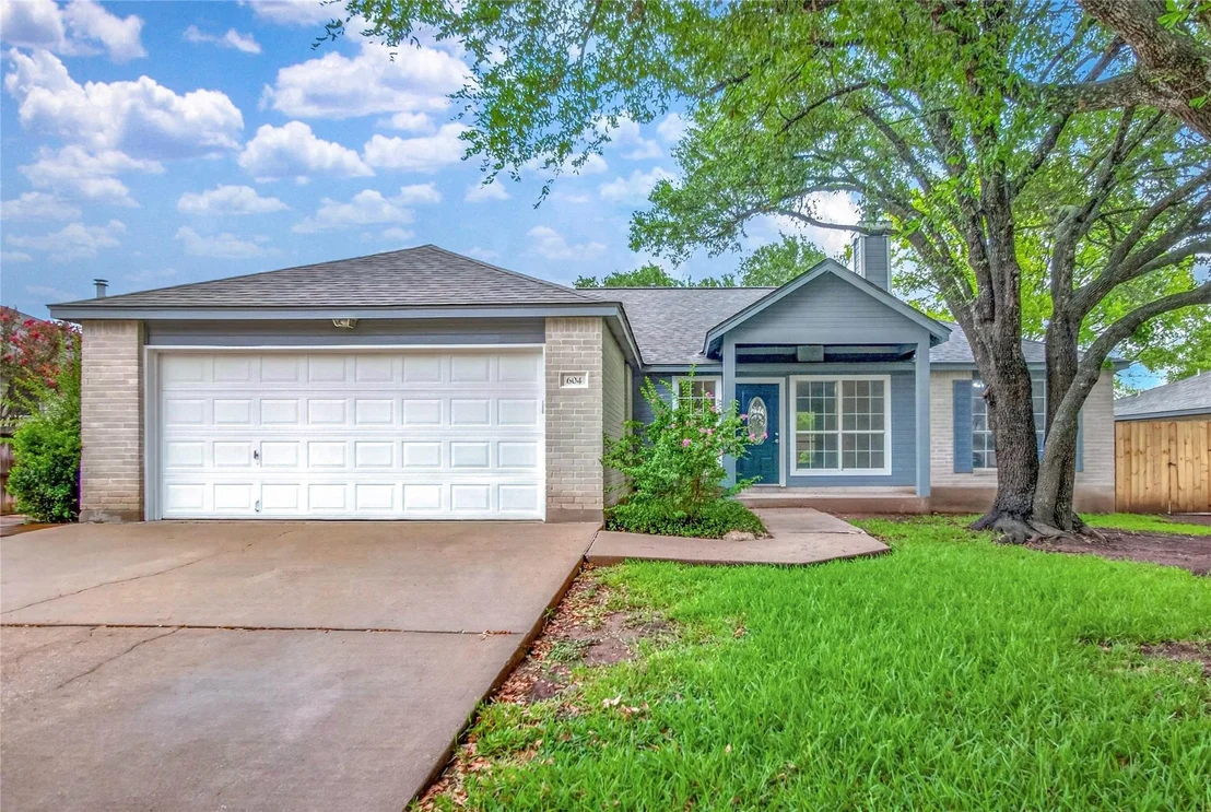 Photo of 604 Greenslope CIR