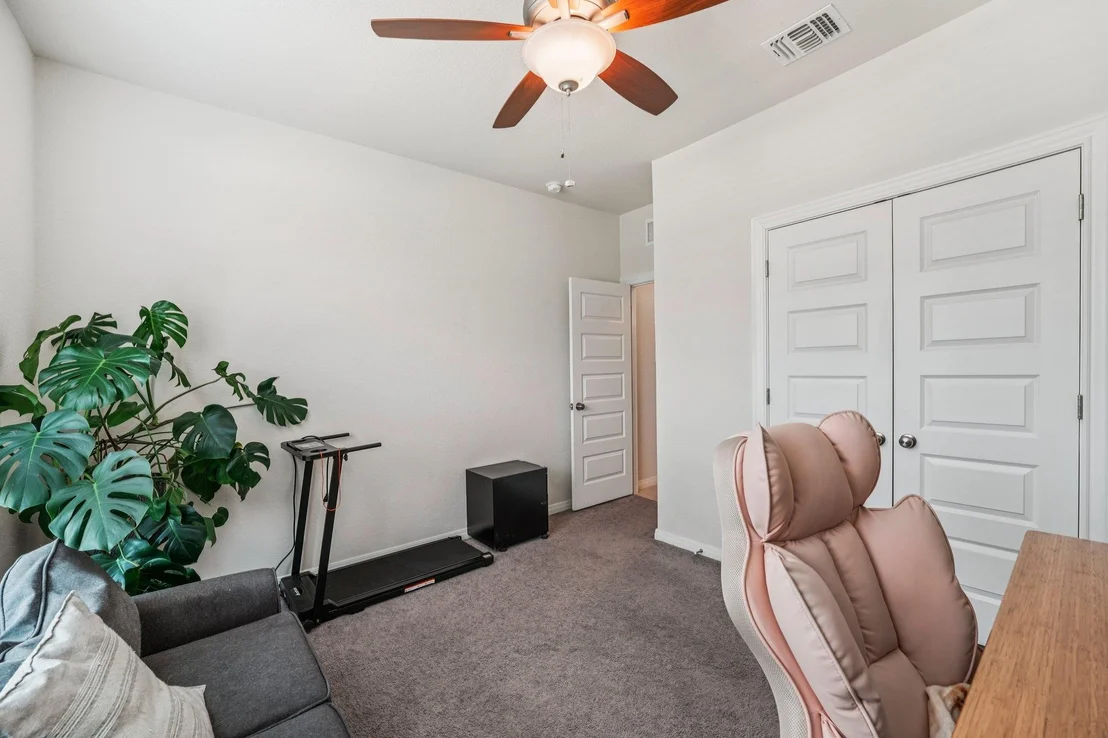 Photo of 5404 Anaheim Ave