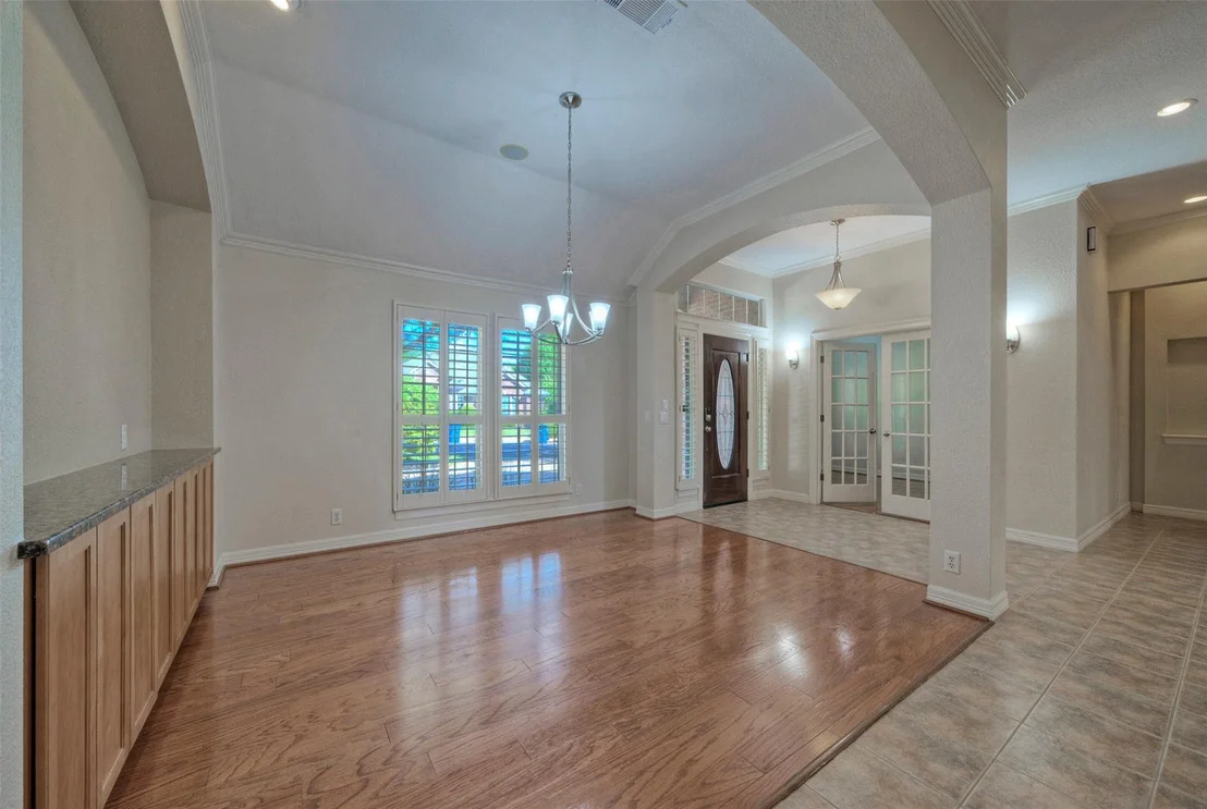 Photo of 10806 Olympia Fields LOOP