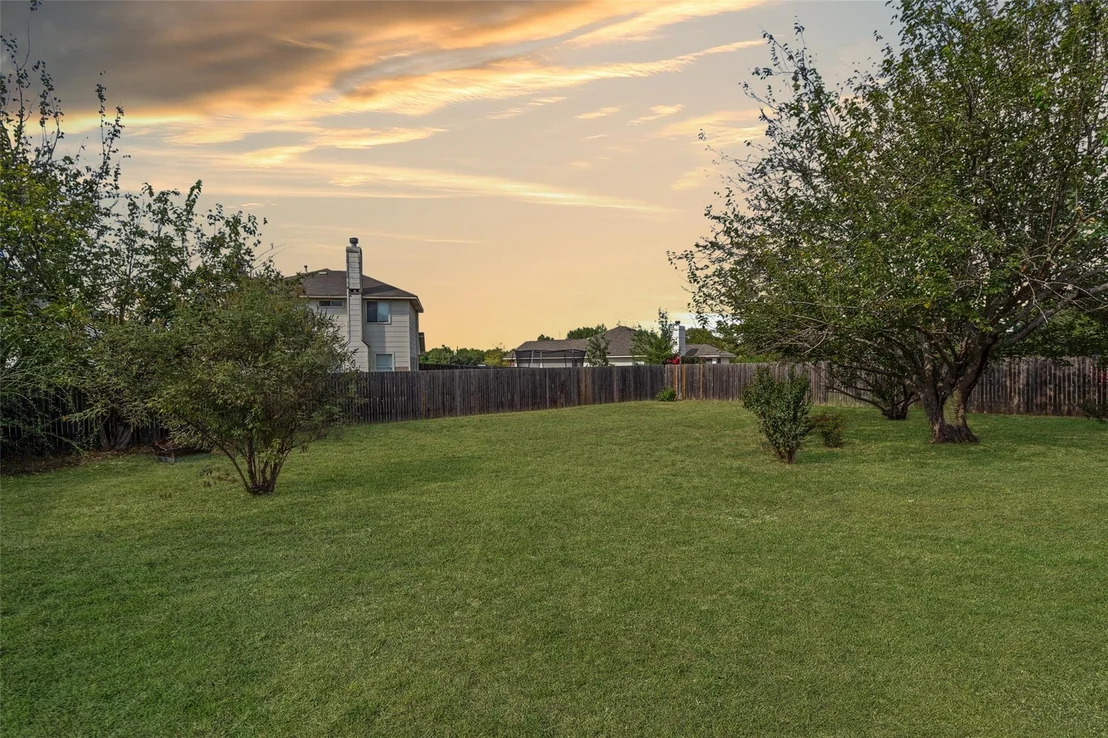 Photo of 1820 Mason Creek BLVD
