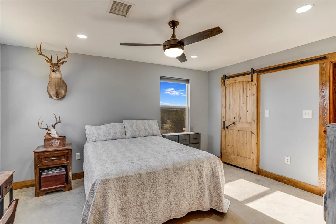 Photo of 5450 County Road 202