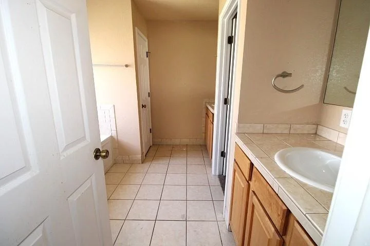Photo of 2003 Walker Place BLVD