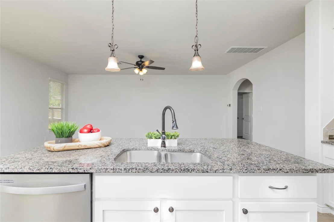 Photo of 6185 Lavaca DR